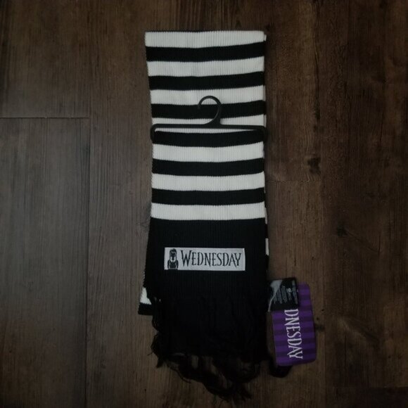 Addams Family Discounted Bundle (Scarf, Toque, Cap) - Picture 4 of 12